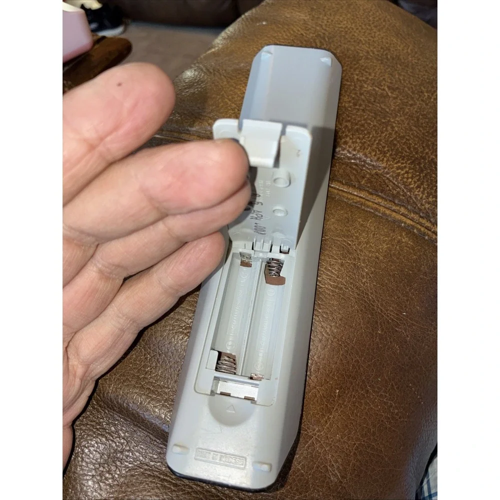 Genuine Samsung Remote Control 00061H DVD